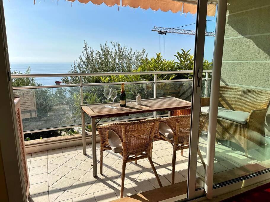 Appartamento Les Jardins De Monaco Vue Mer Et Piscine Saint-Antoine  Esterno foto