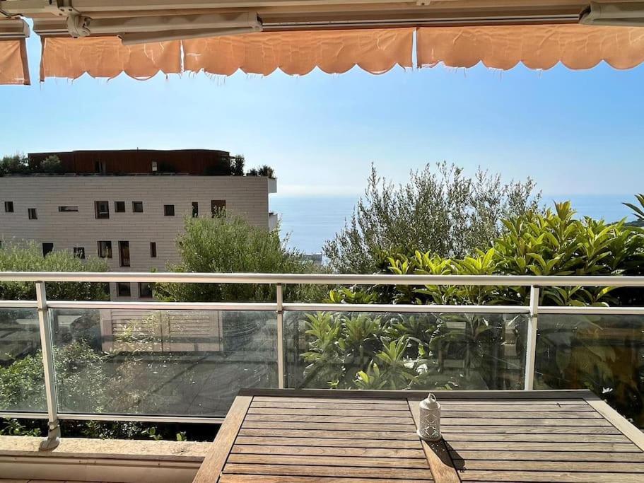 Appartamento Les Jardins De Monaco Vue Mer Et Piscine Saint-Antoine  Esterno foto